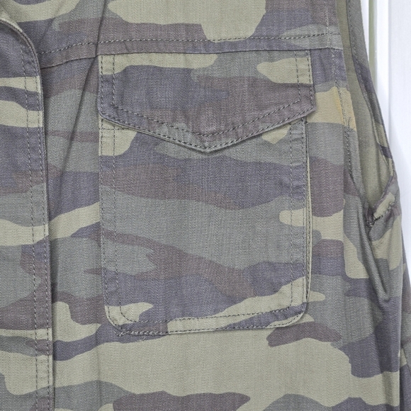 Caslon Womens Green Camoflauge Cotton Tencel Cargo Utility Vest Size Medium - Picture 5 of 8